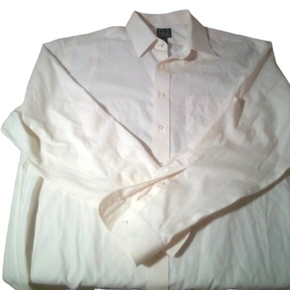 Traveler® Collection Traditional Fit Point Collar Solid Dress Shirt #5JAG 17-35 - Picture 3 of 4